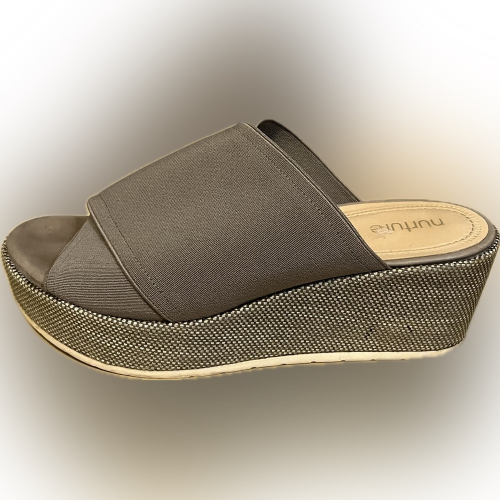 Nurture by Lamaze Gray Platform Shoes size 8